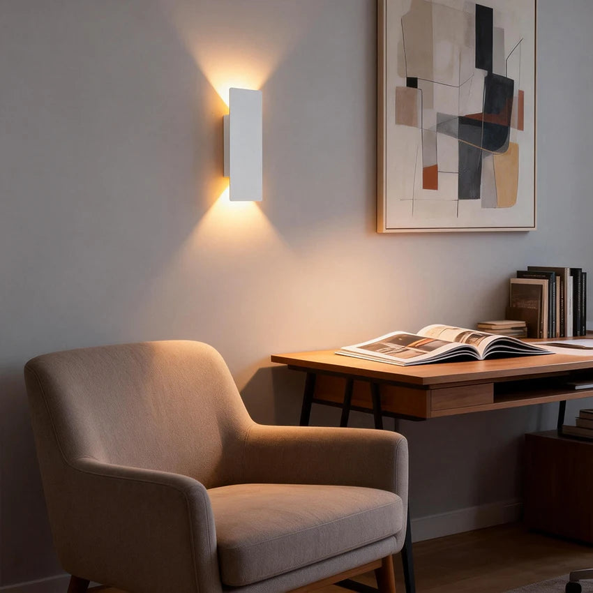 Vägglampa för uteplats och entré