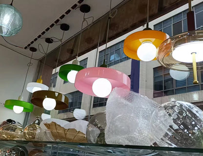 Retro taklampa i glas