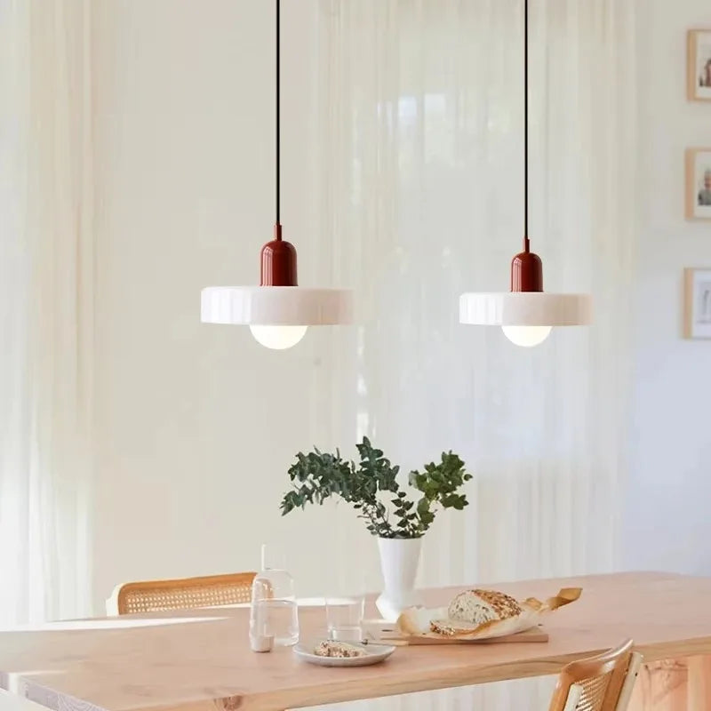 Retro taklampa i glas