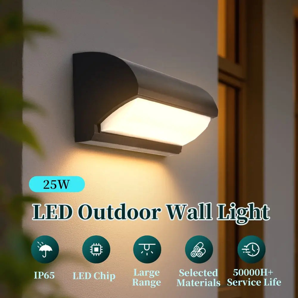 Modern kvadratisk vägglampa i svart
