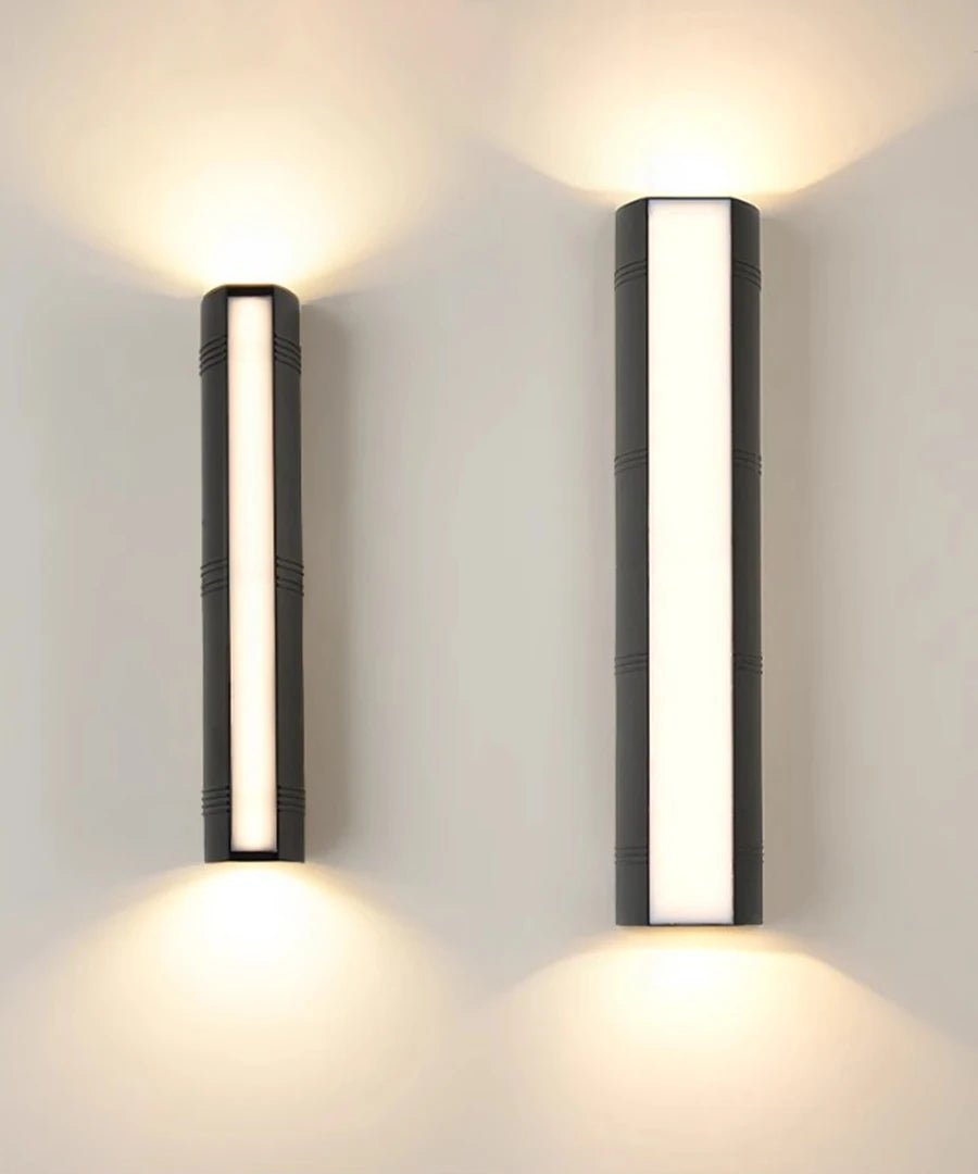 Modern avlång vägglampa i aluminium
