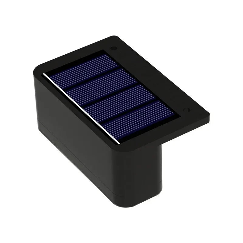 Solcellsdriven vägglampa med dubbelt ljussken
