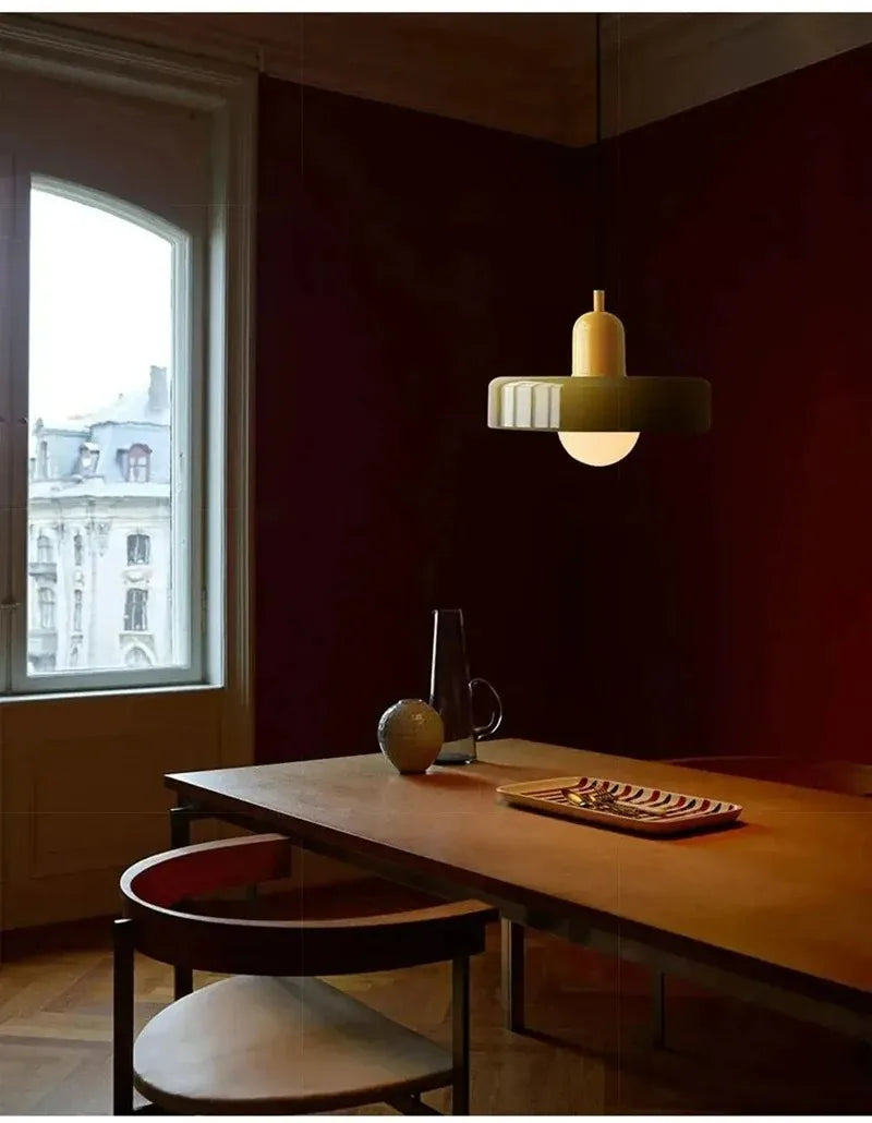 Retro taklampa i glas