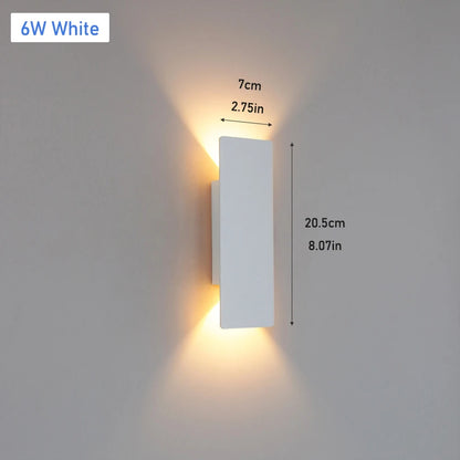 Vägglampa för uteplats och entré