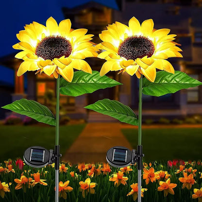 Solcellslampa i blomform för trädgården