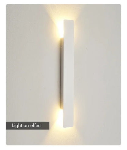 Elegant vägglampa i aluminium