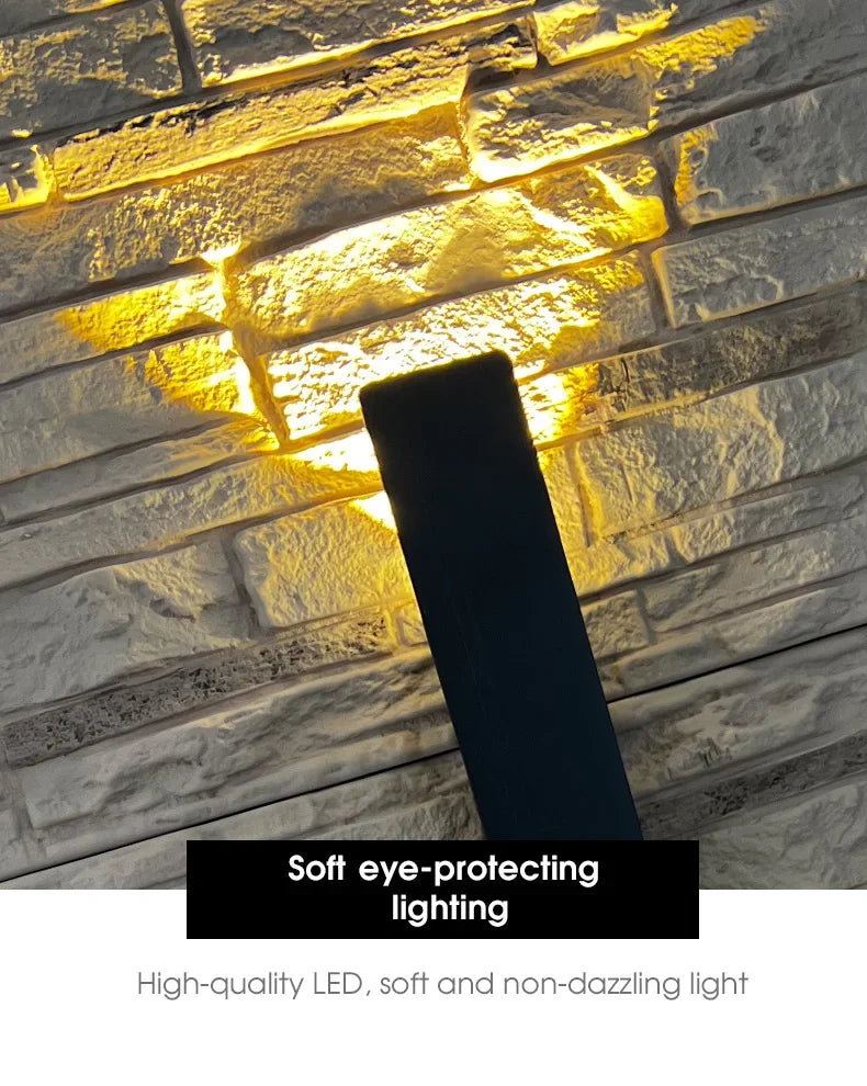 Elegant vägglampa i aluminium