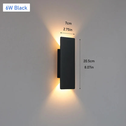 Vägglampa för uteplats och entré